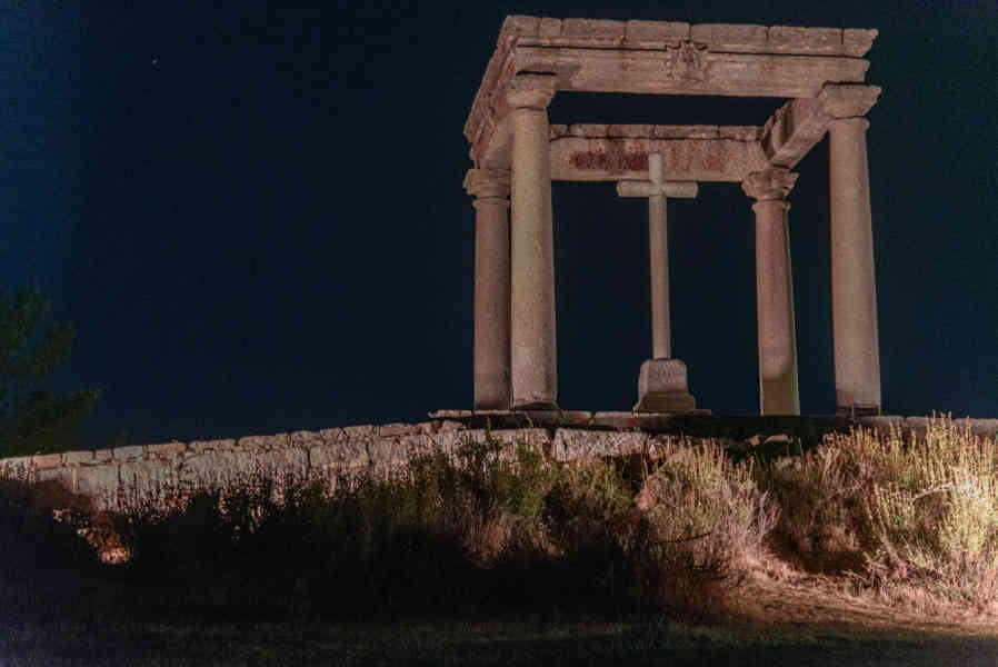 Ávila 120 - los Cuatro Postes.jpg